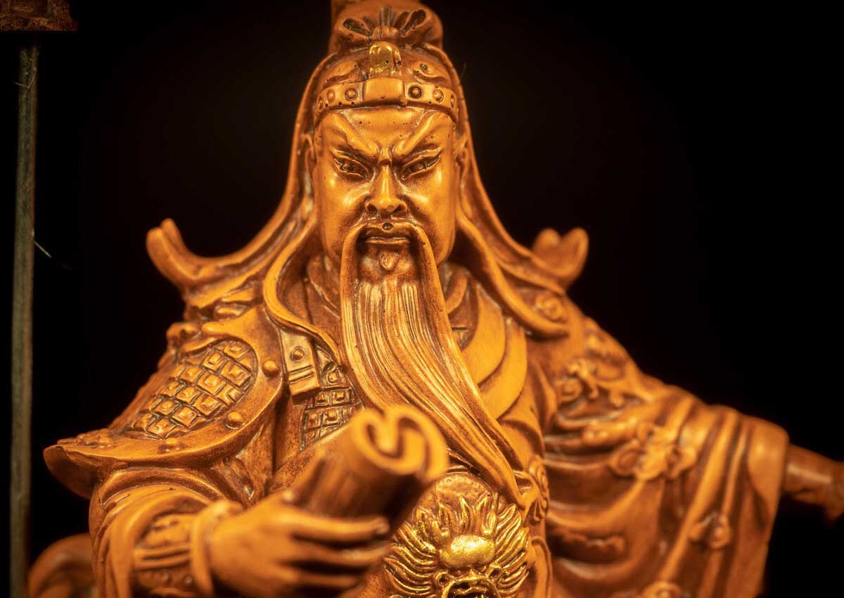 บูชาเทพเจ้ากวนอู อย่างไรให้ชีวิตปังไม่มีสะดุด