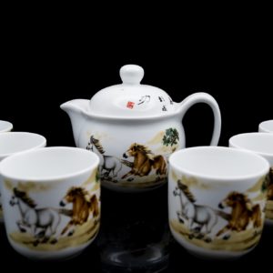 ชุดกาน้ำชาจีน กานํ้าชา สูง12ซม กว้าง15ซม ถ้วยชา มี6ใบ ขนาด สูง6ซม กว้าง6ซม