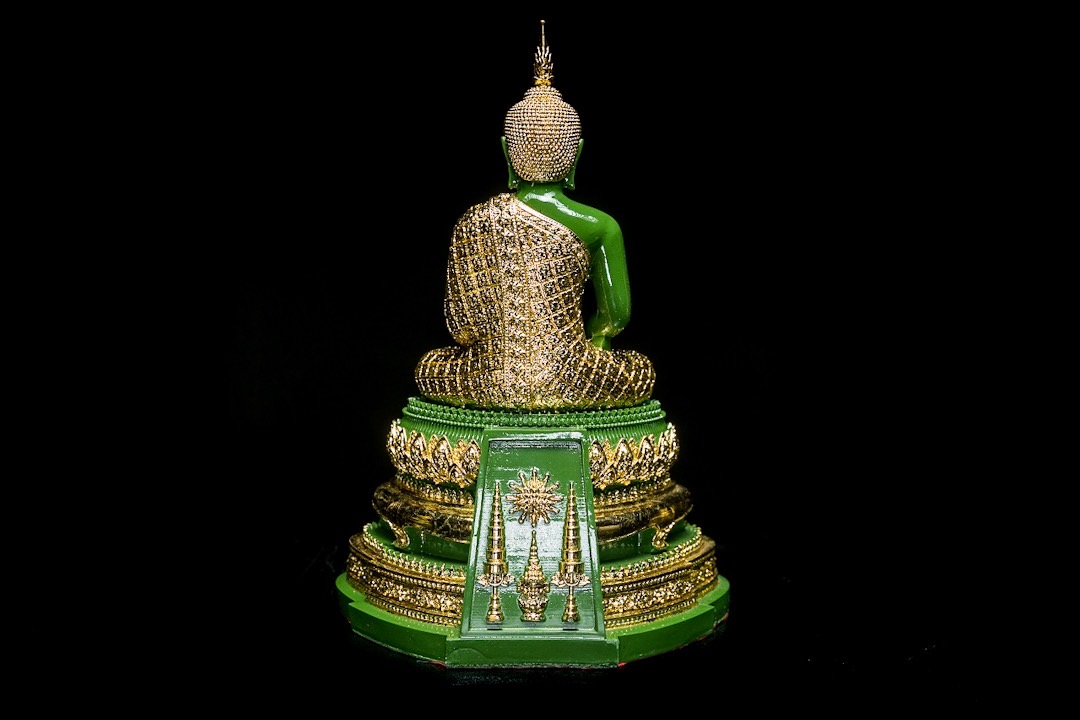 พระแก้วมรกต ฤดูร้อน ฤดูหนาว ฤดูฝน